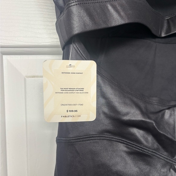 NWT khloe fabletics jumpsuit - Picture 4 of 6